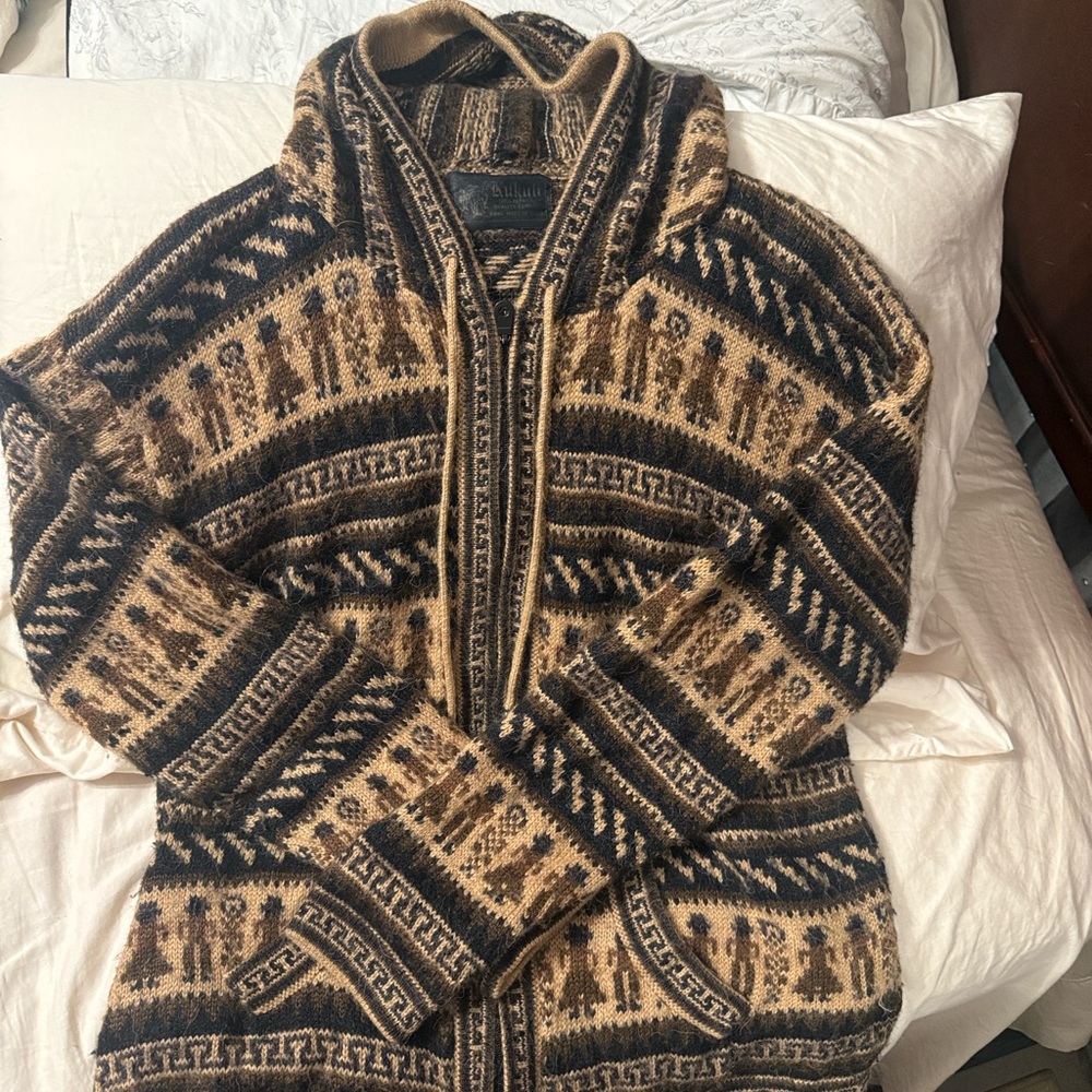 Kukuli 100% Alpaca Wool Zip-Up Sweater -